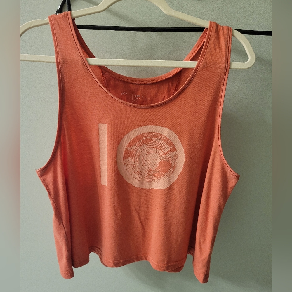 Tentree coral cropped tank top in size L